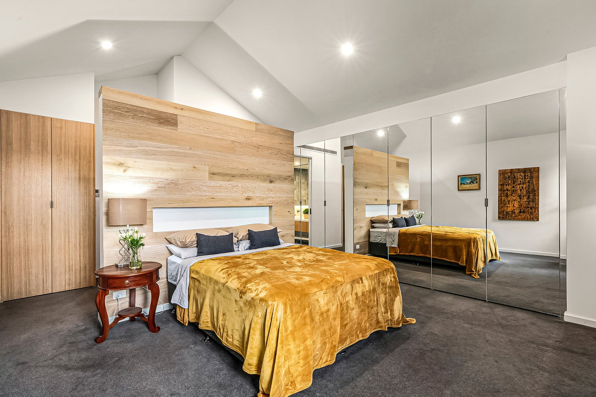 Property Gallery Thumbnail 2