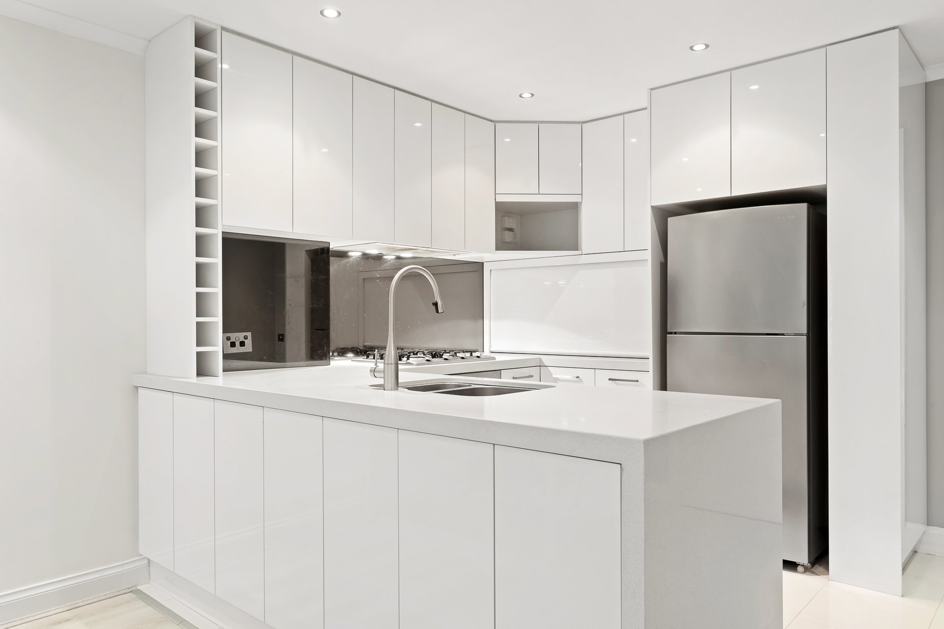 Property Gallery Thumbnail 3