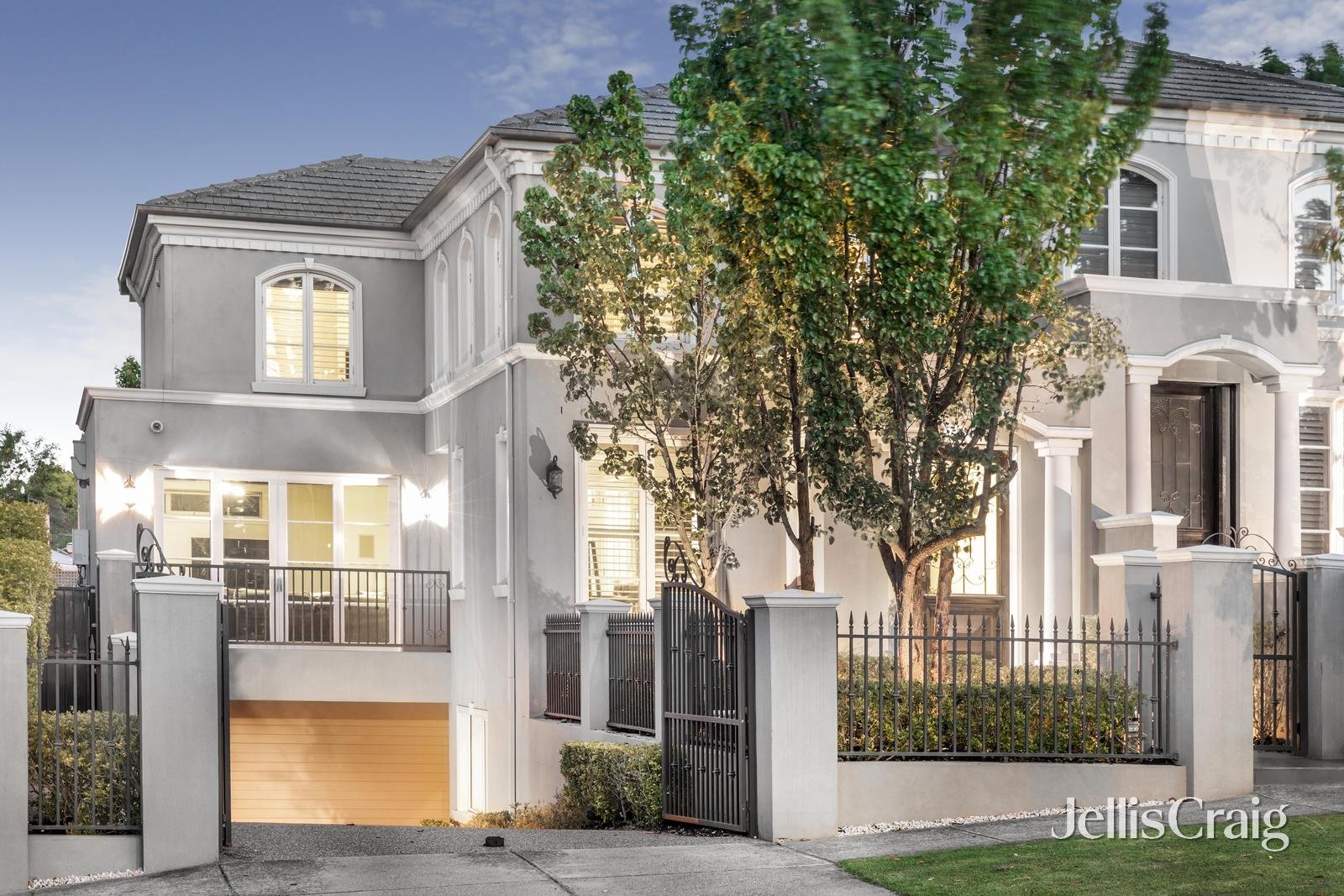 64A Rostrevor Parade, Mont Albert North image 1