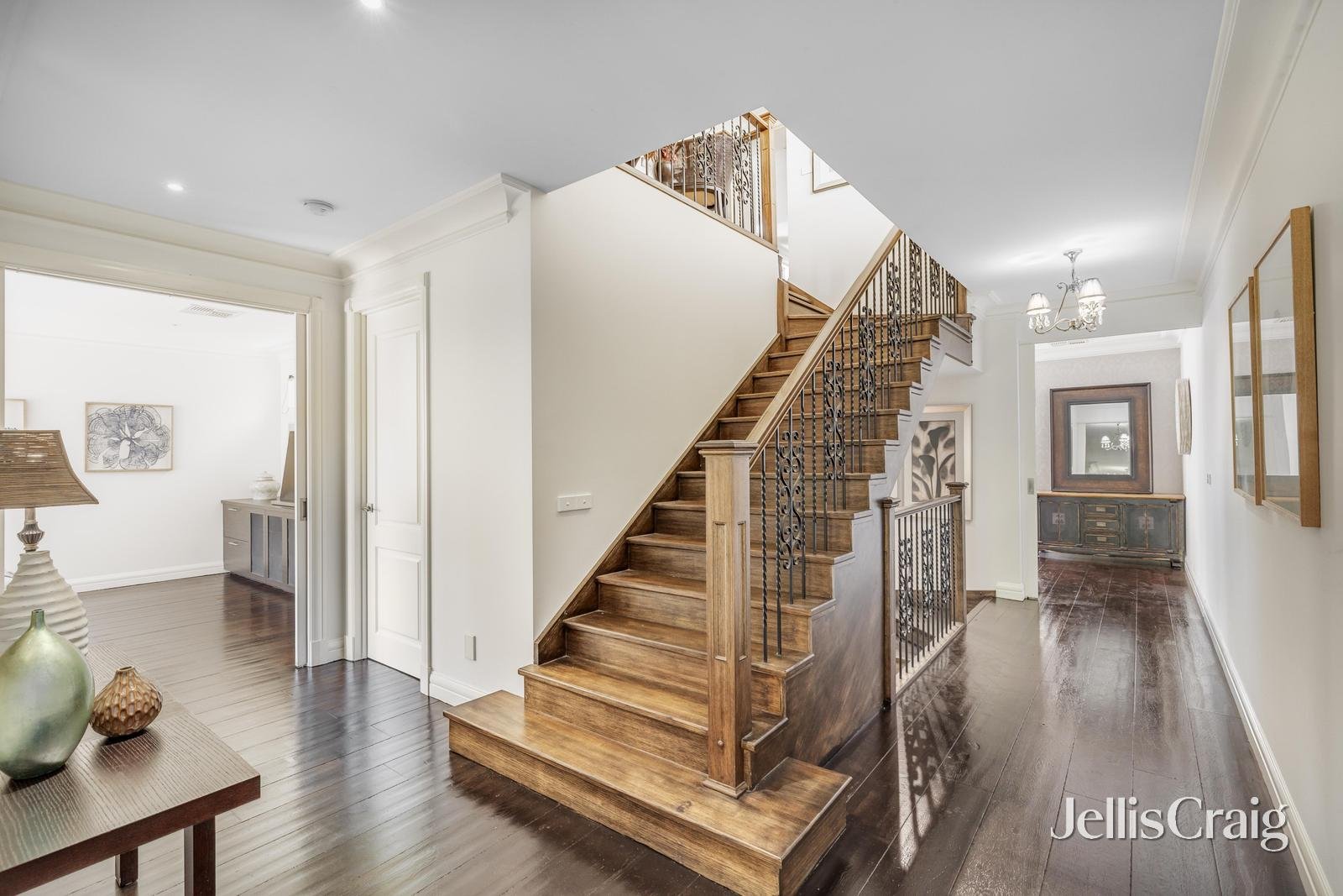 64A Rostrevor Parade, Mont Albert North image 2