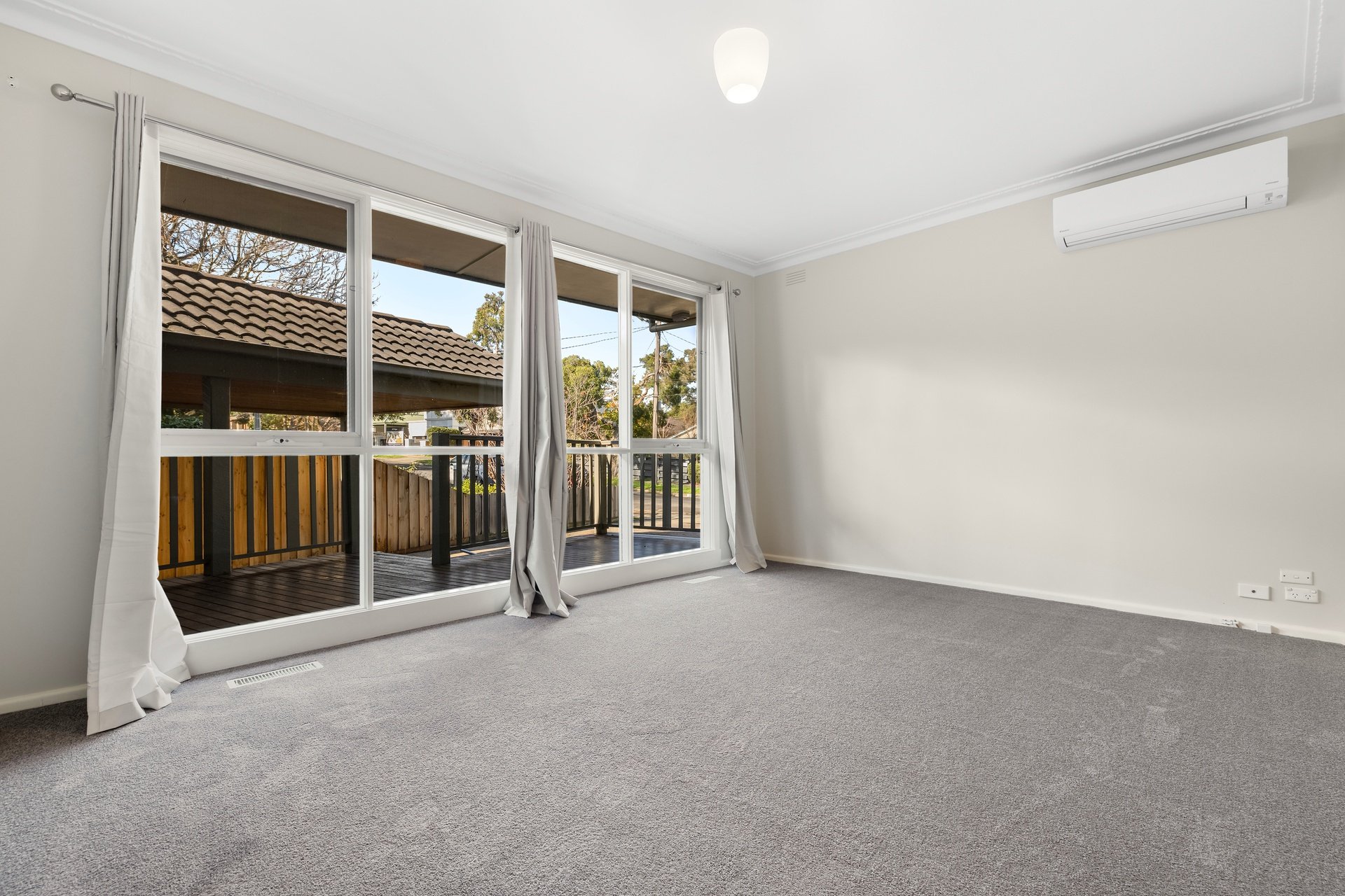 65 Baratta Street, Blackburn&nbsp;South image 4