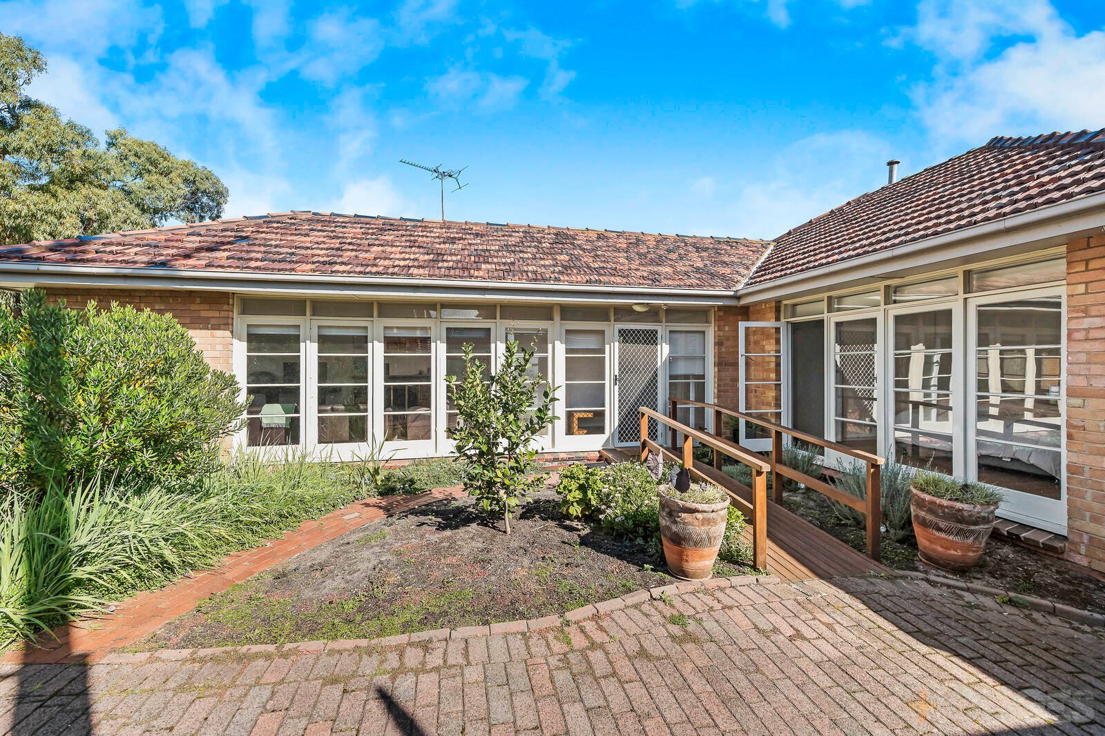 65 Bluff Road Black Rock