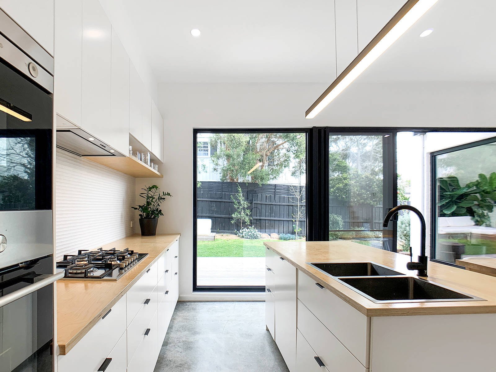 Property Gallery Thumbnail 3