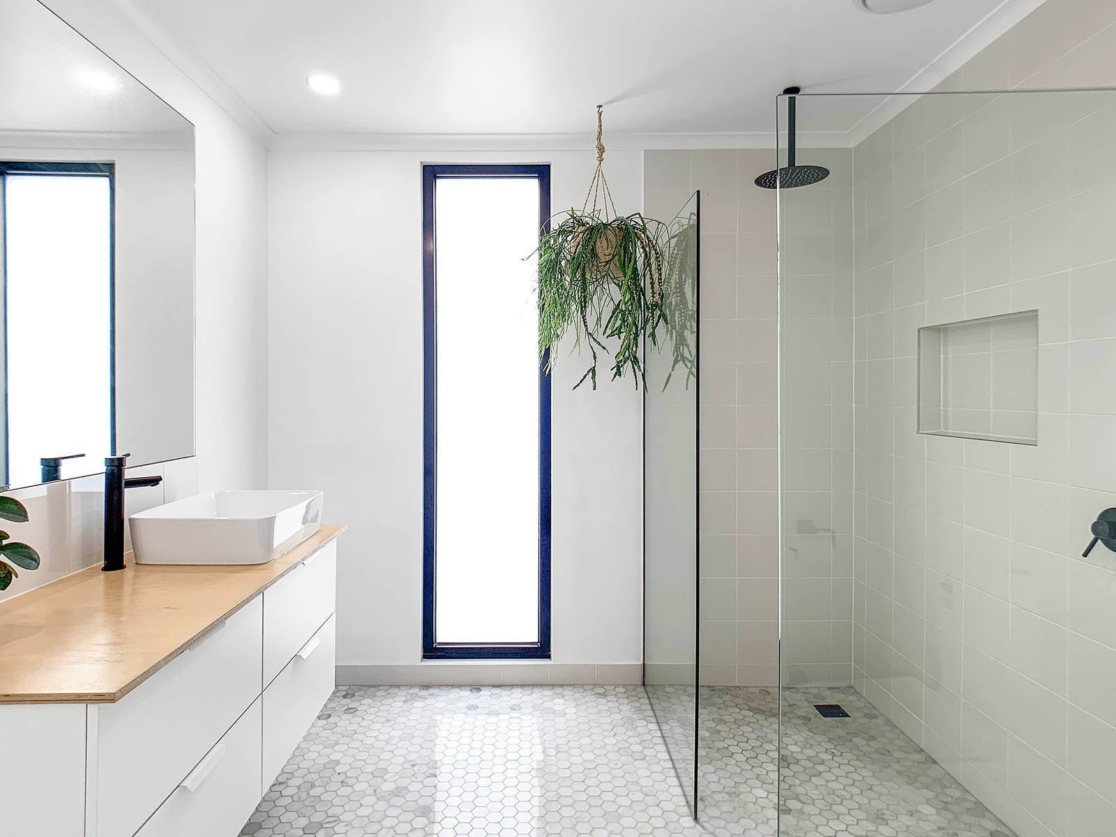 Property Gallery Thumbnail 6