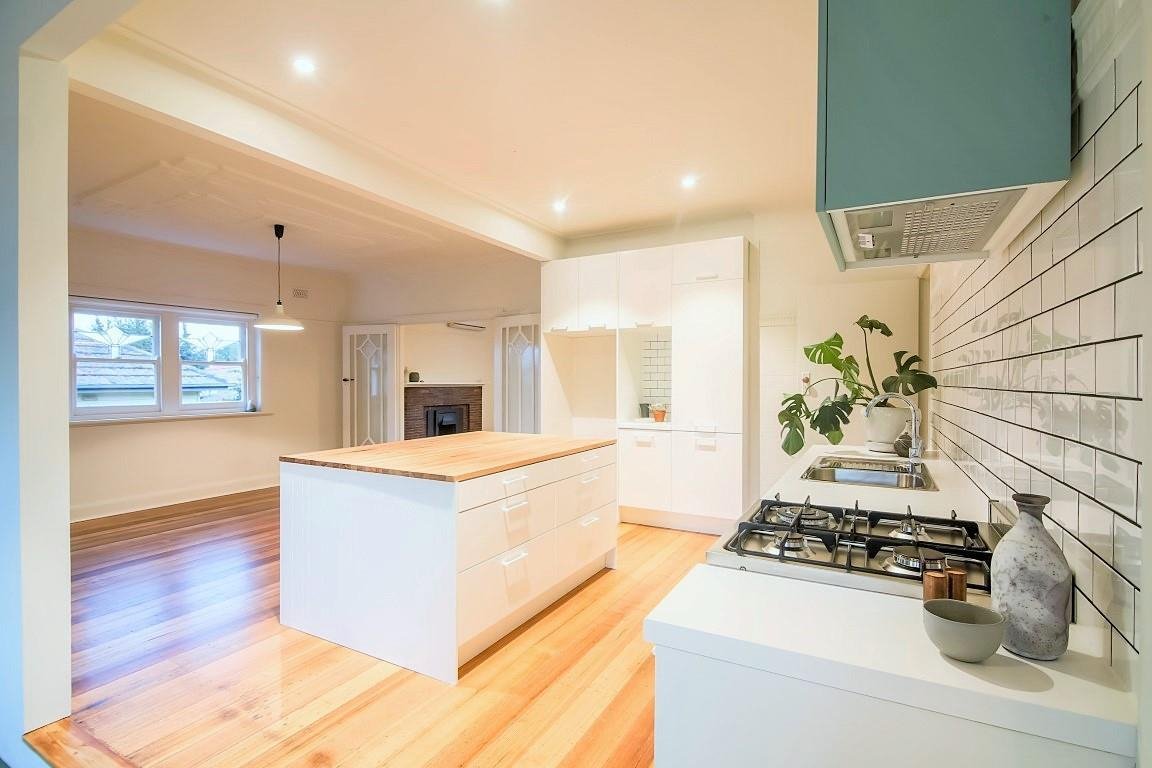 65 Broughton Road, Surrey&nbsp;Hills image 1