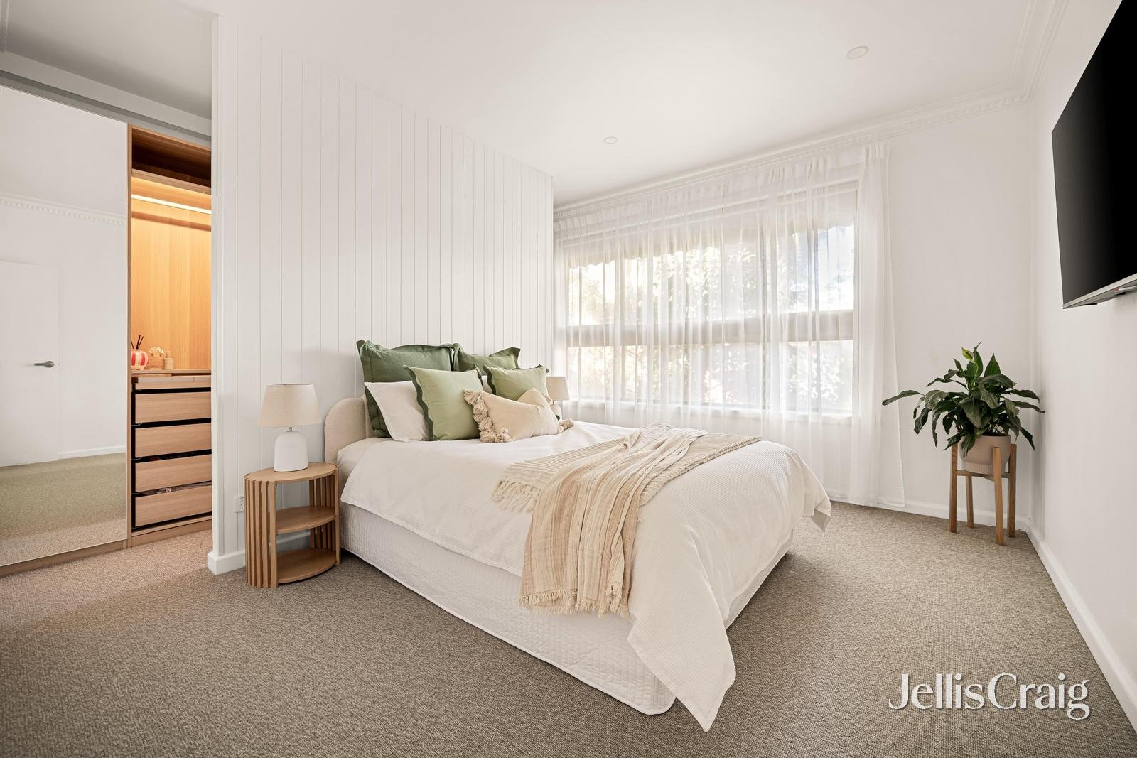 65 Centre Dandenong Road, Cheltenham image 8