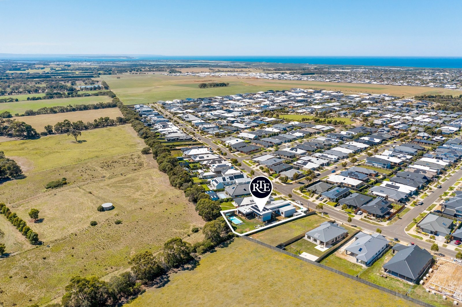 Property Gallery Thumbnail 9
