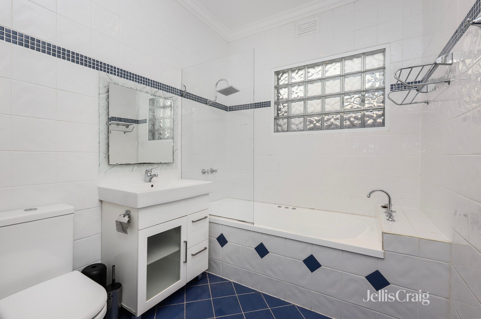 65 Charlotte Street, Newport image 10