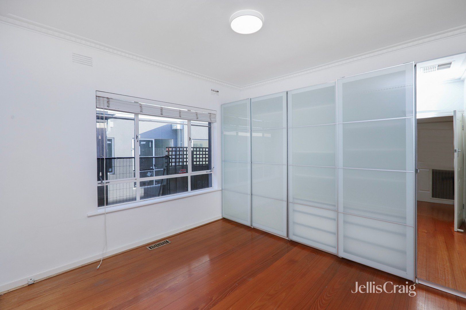 65 Charlotte Street, Newport image 9