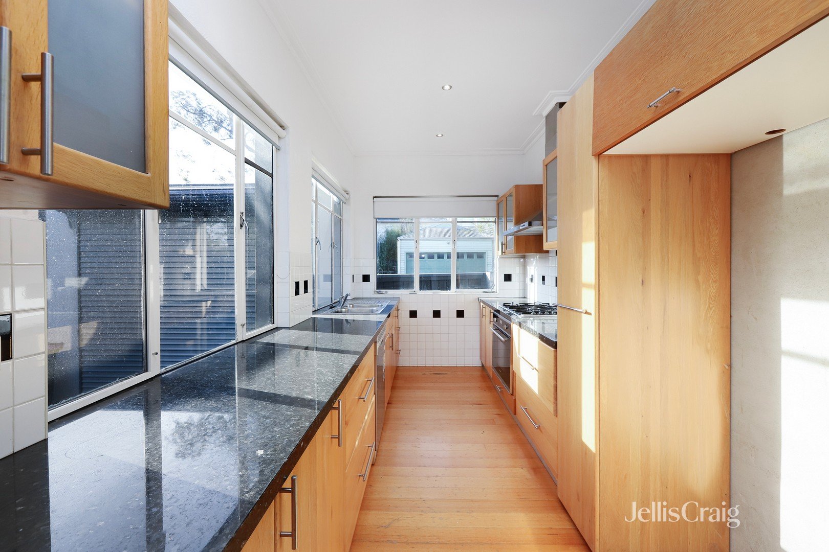 65 Charlotte Street, Newport image 4