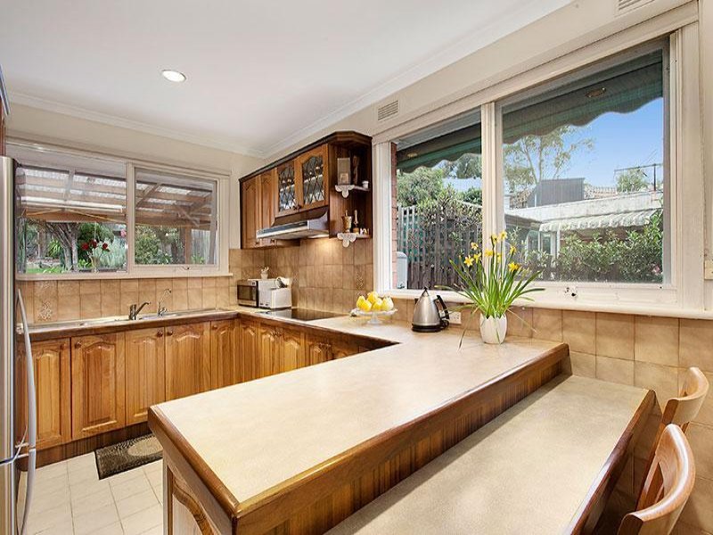 65 Clifton Street, Balwyn North image 5