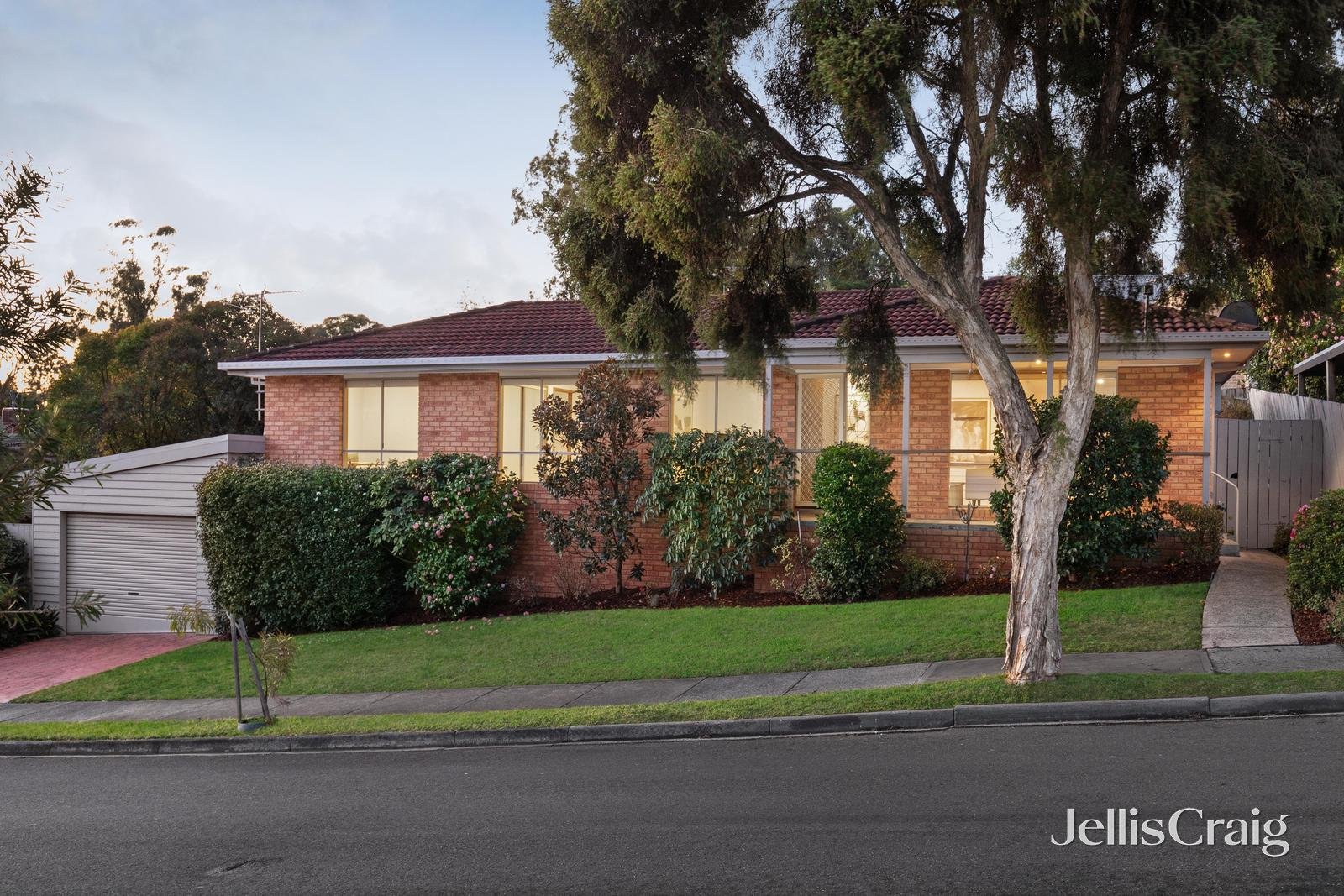 65 Coventry Street, Montmorency image 1