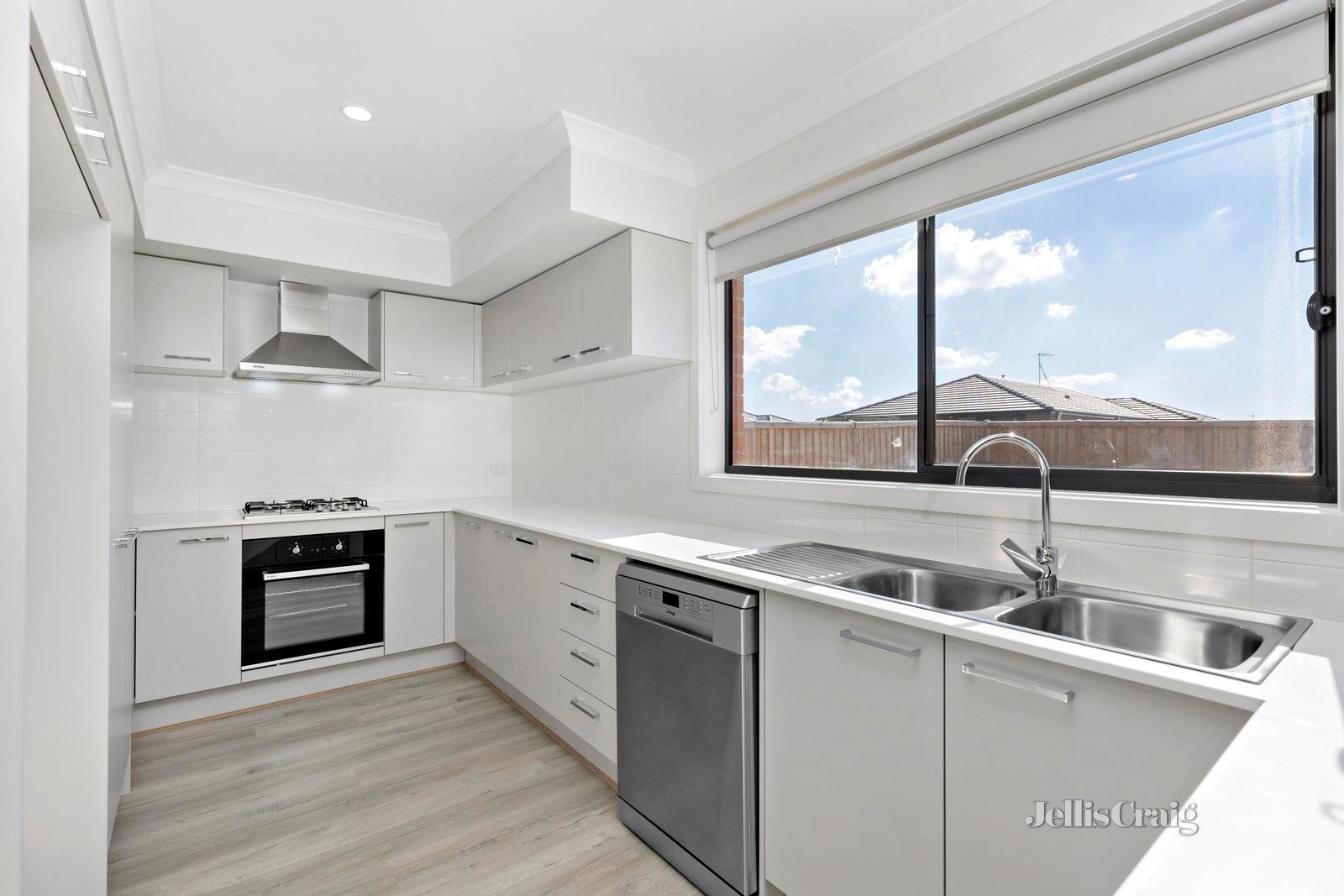 65 Dove Avenue, Winter Valley image 3
