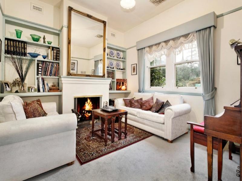 65 Durham Road, Surrey Hills image 2