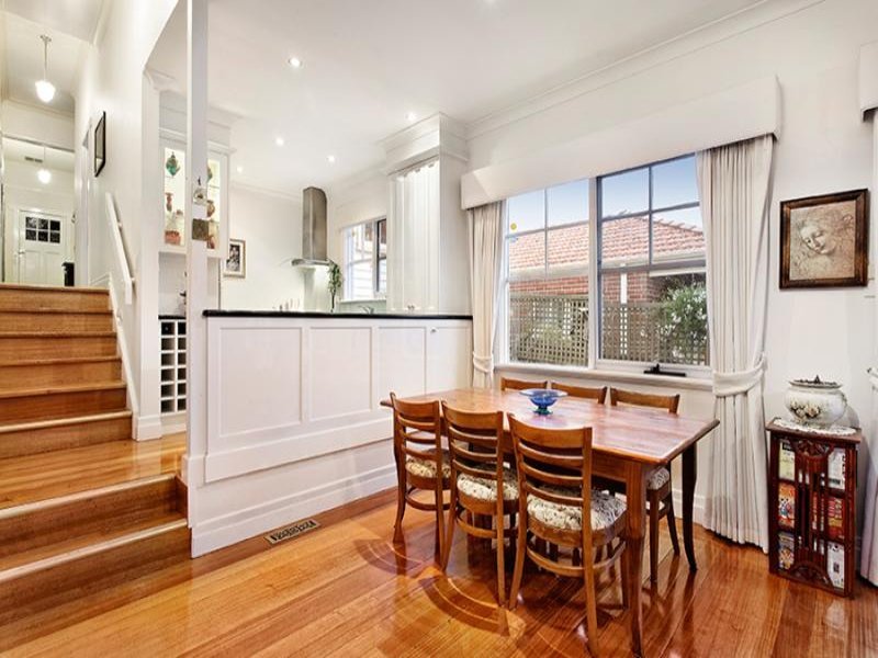 65 Durham Road, Surrey Hills image 5