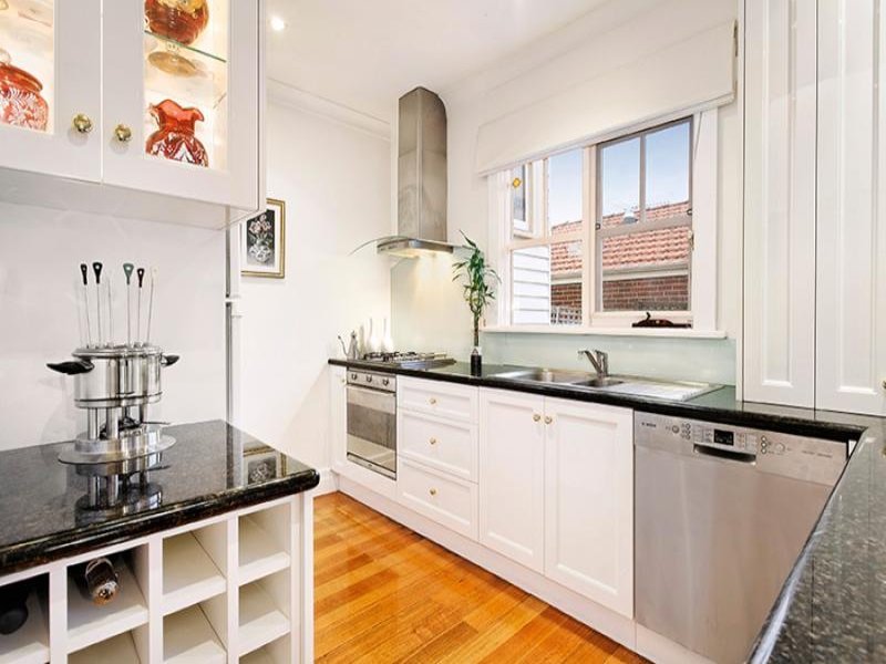 65 Durham Road, Surrey Hills image 6