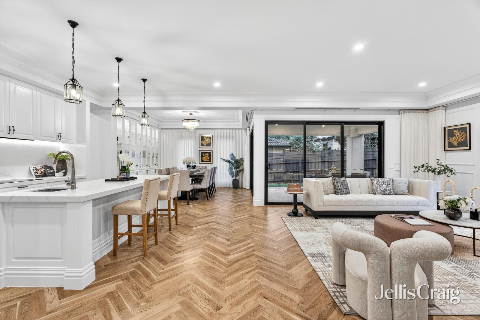 65 Grantley Drive, Glen&nbsp;Waverley image 7