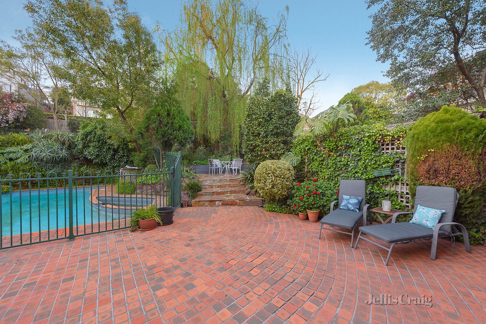 65 Great Valley Road, Glen Iris image 2