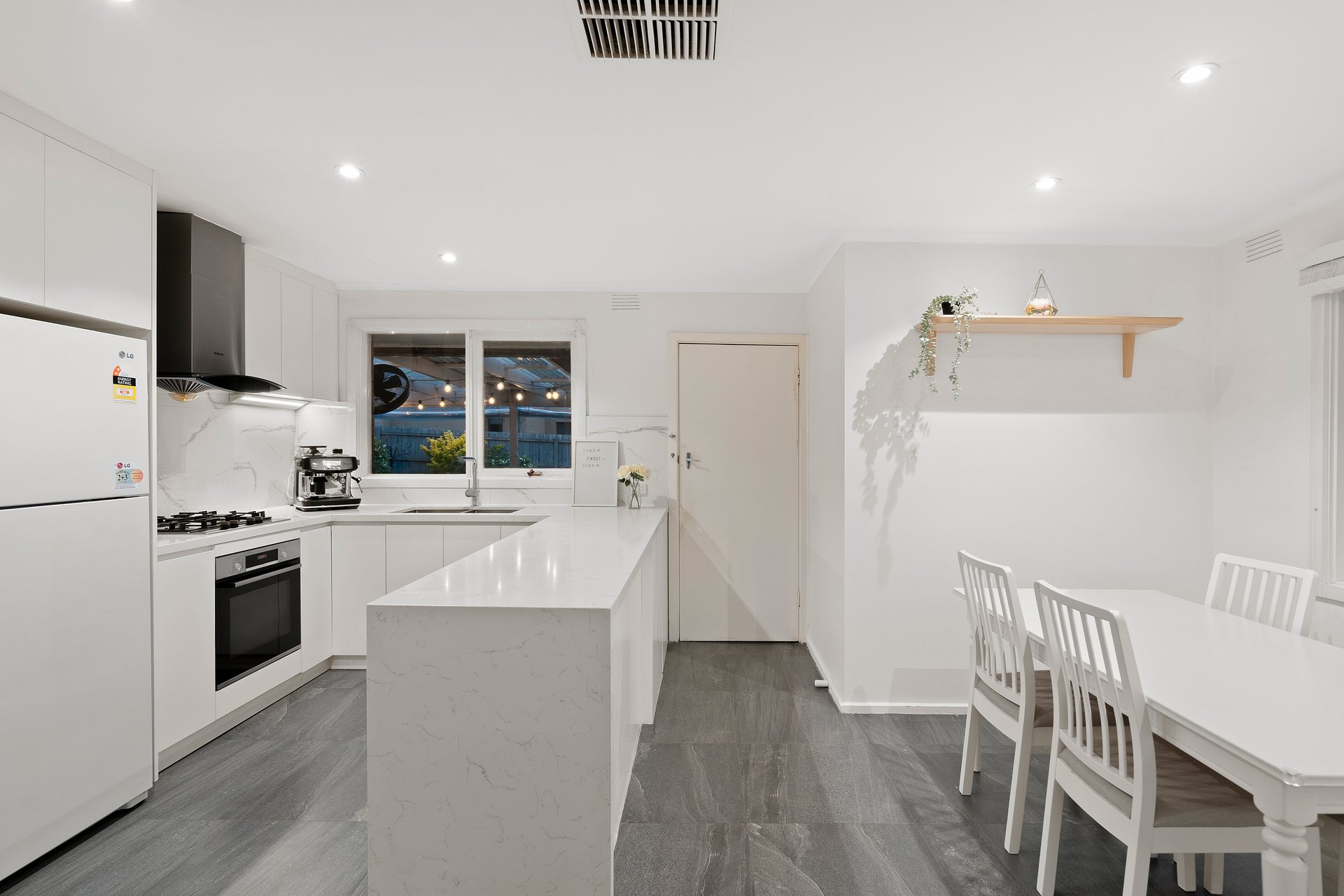 65 Hansworth Street, Mulgrave image 2