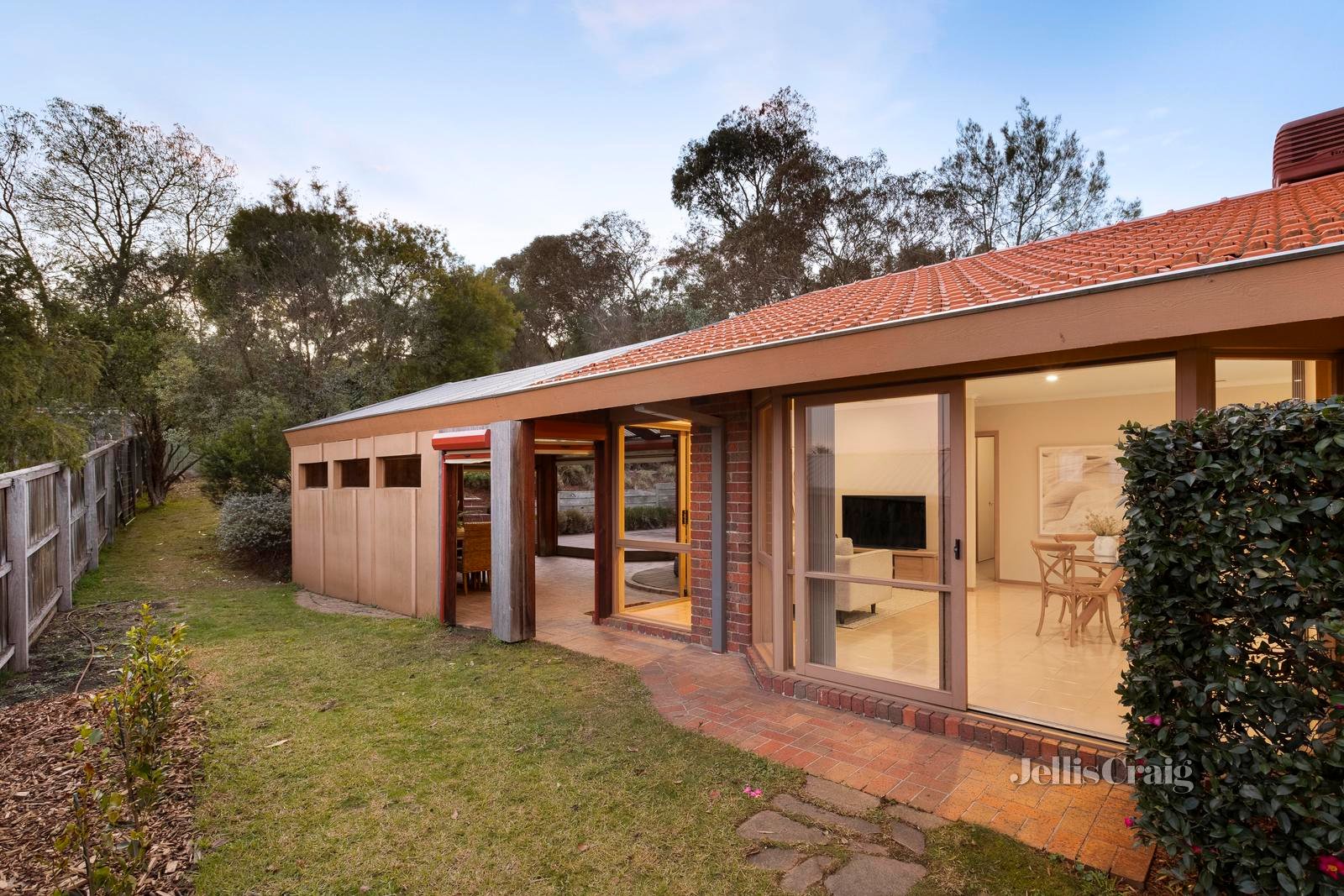 65 Maroong Drive, Research image 21