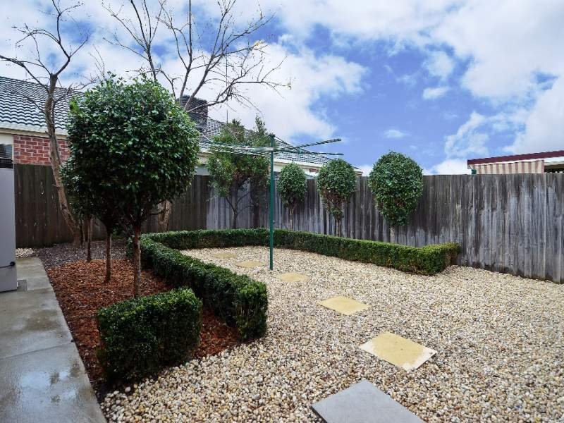 65 Meadenhall Drive, St Albans Park image 7