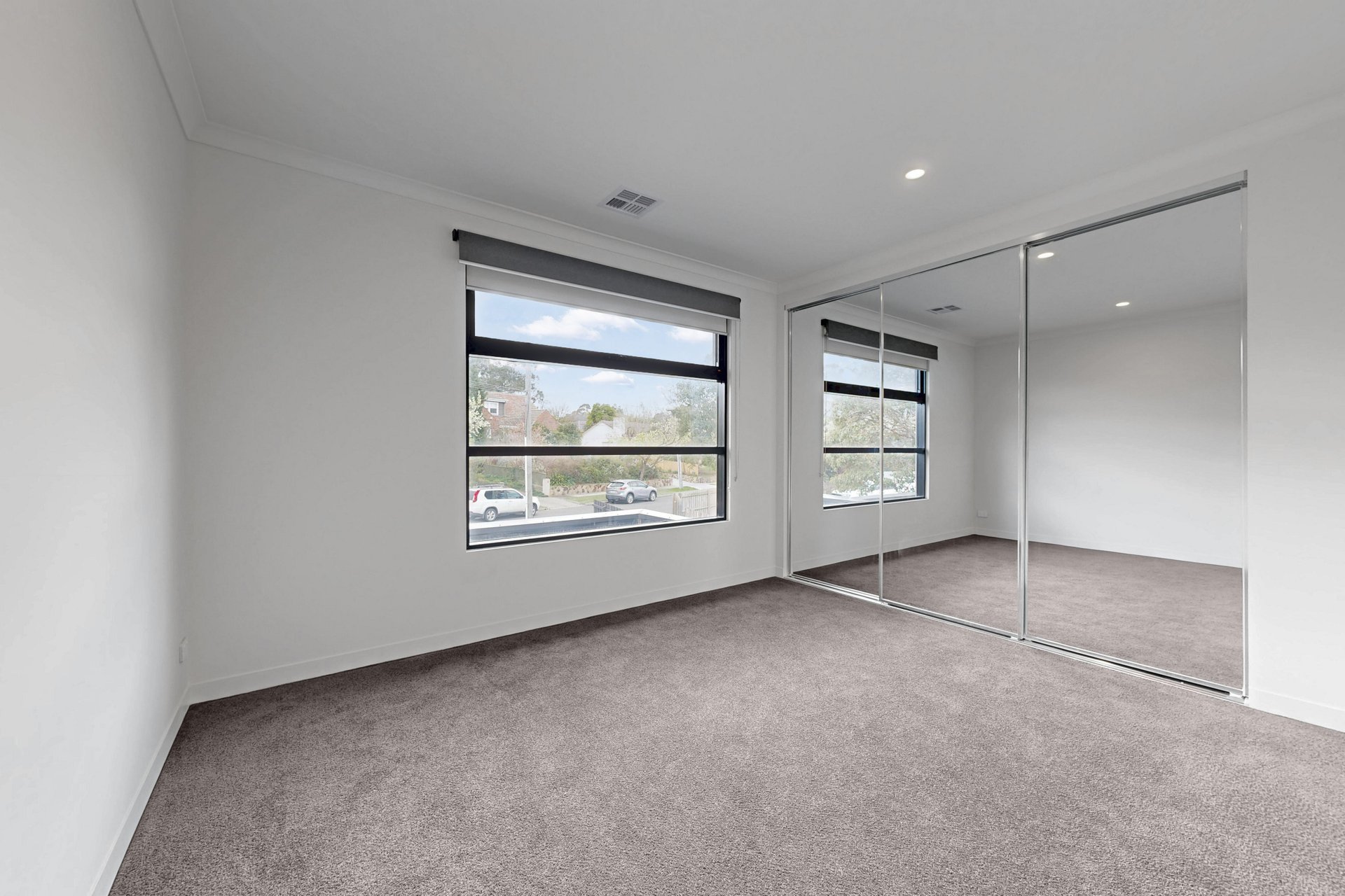65 Relowe Crescent, Mont Albert North image 8