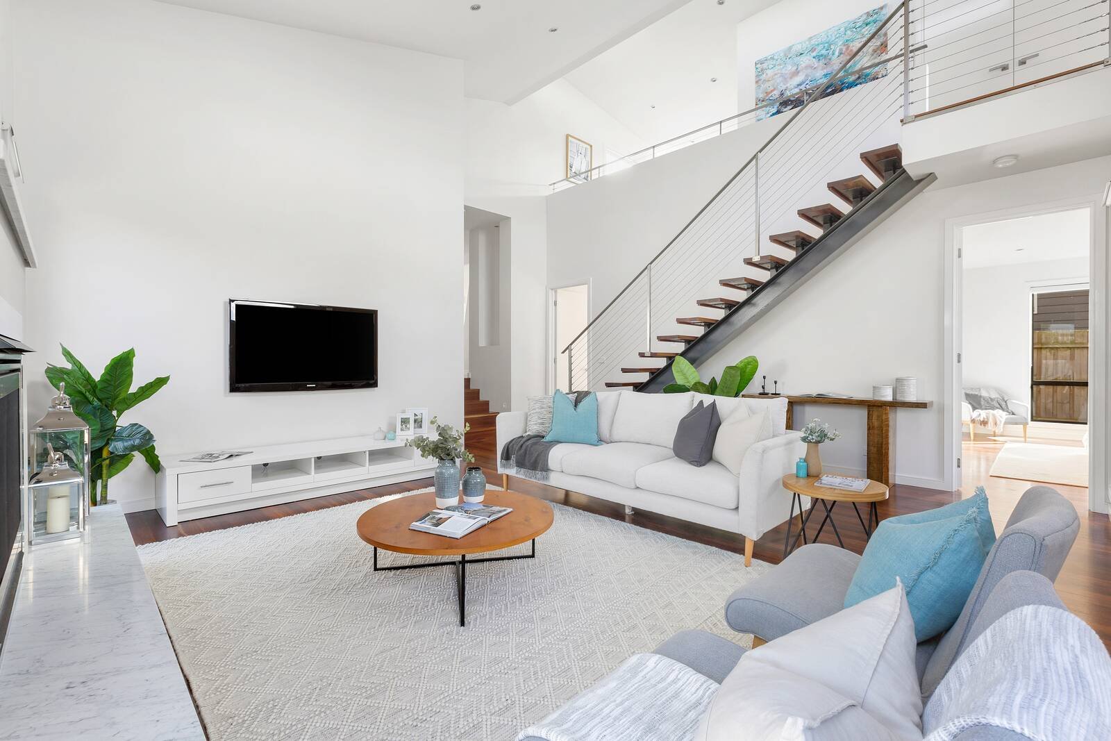 Property Gallery Thumbnail 3