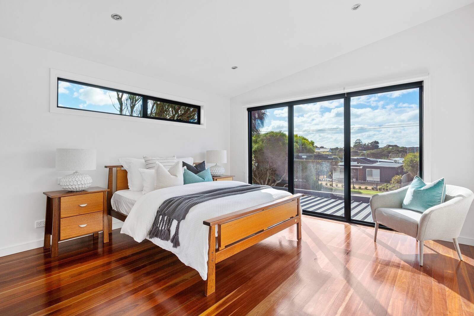 Property Gallery Thumbnail 13
