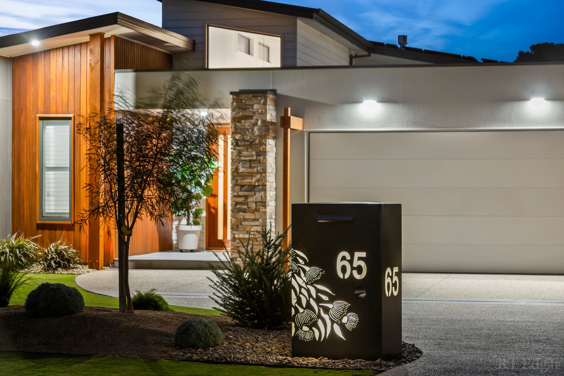 Property Gallery - Main Image