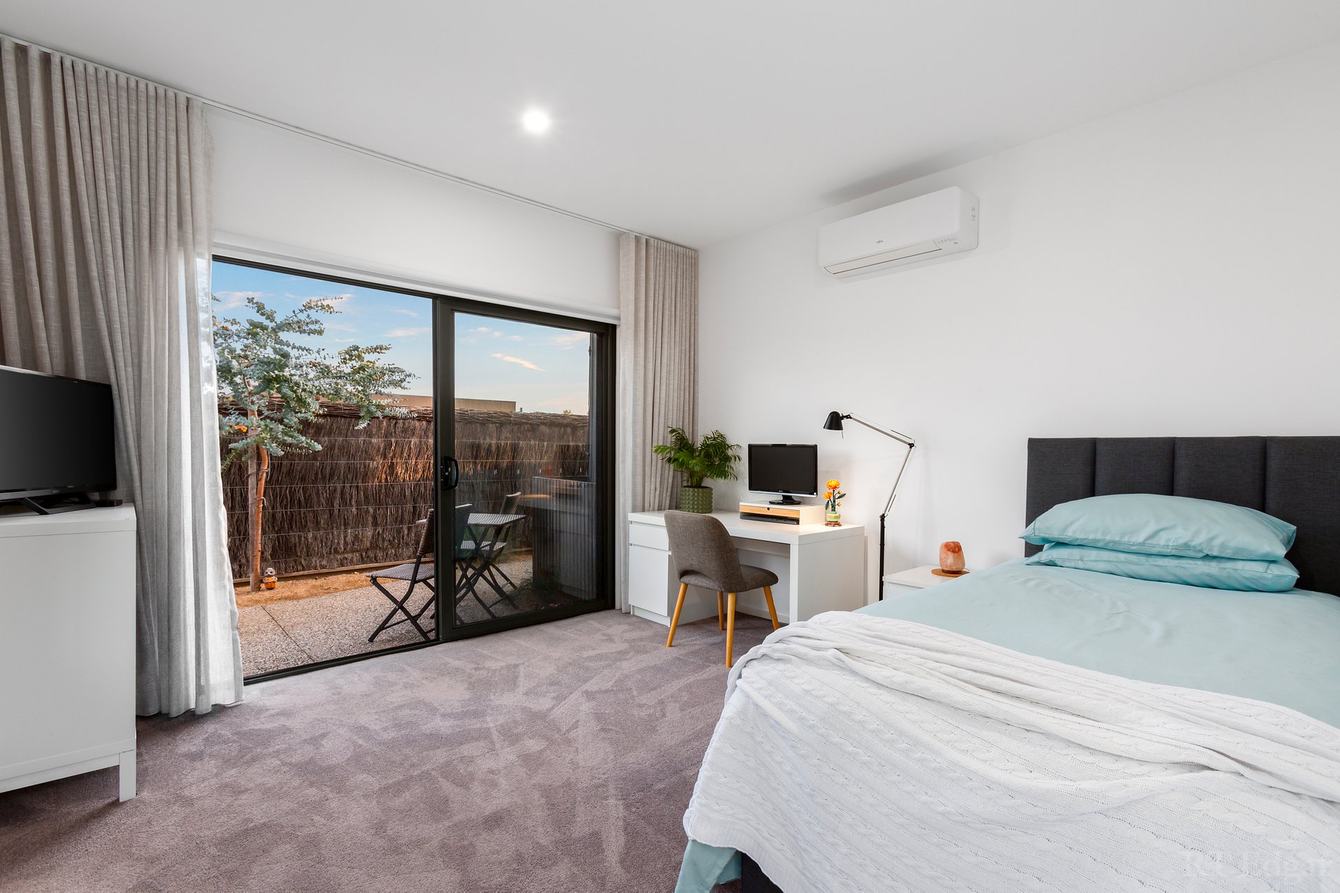 Property Gallery Thumbnail 17