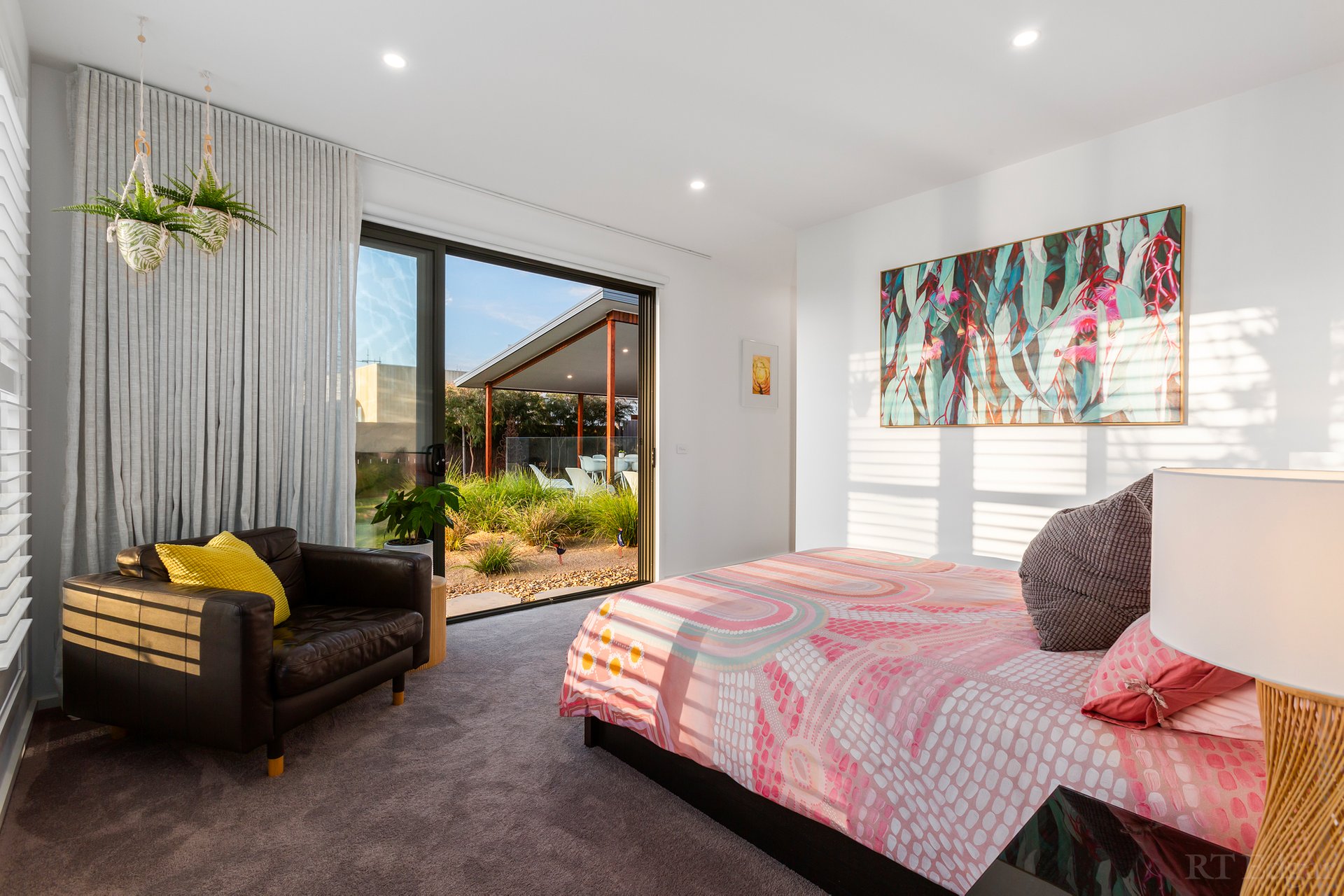 Property Gallery Thumbnail 18