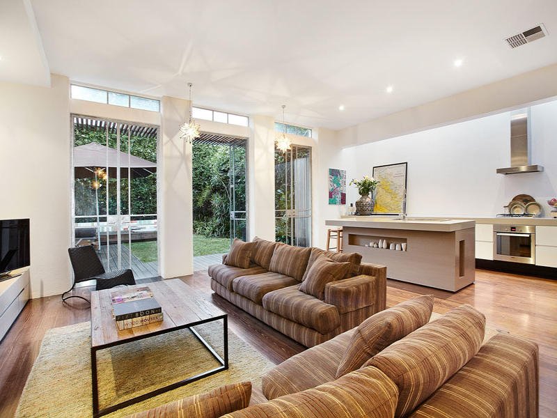 65 Spray Street, Elwood image 2