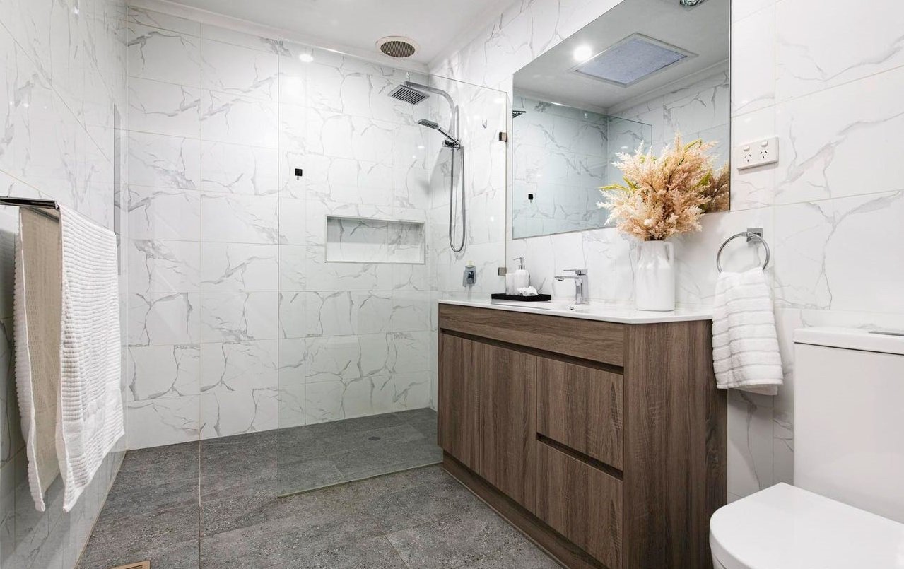 6/5 Sunray Court, Donvale image 8