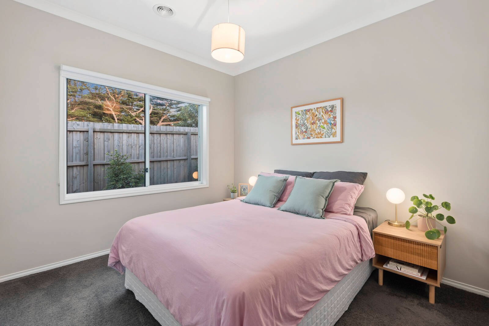 Property Gallery Thumbnail 12