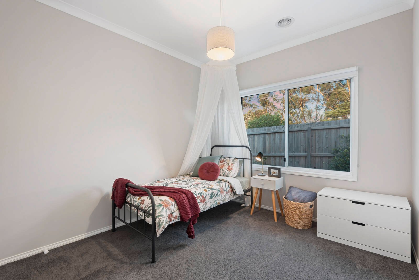 Property Gallery Thumbnail 13