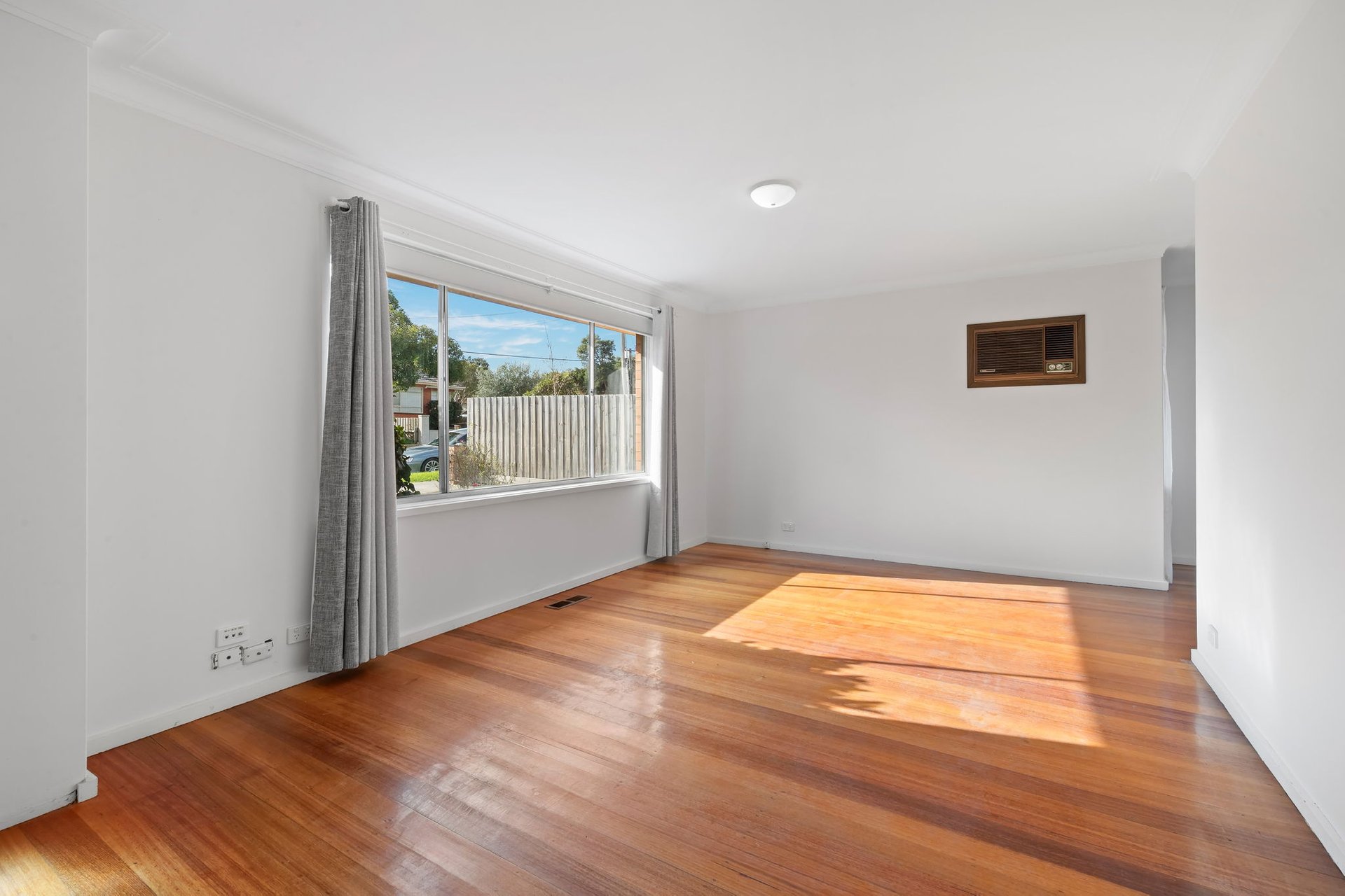 65 Twyford Street, Box&nbsp;Hill&nbsp;North image 2