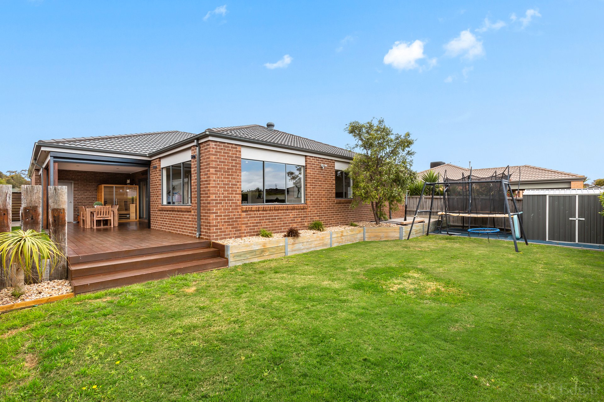 Property Gallery Thumbnail 16