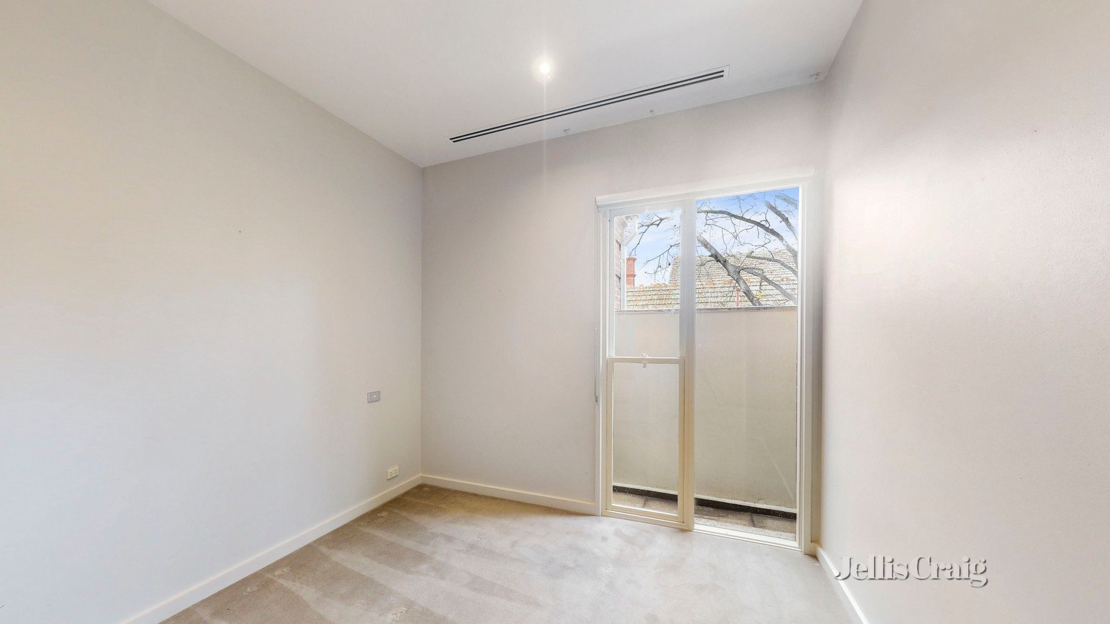 6/5 Woorigoleen Road, Toorak image 7
