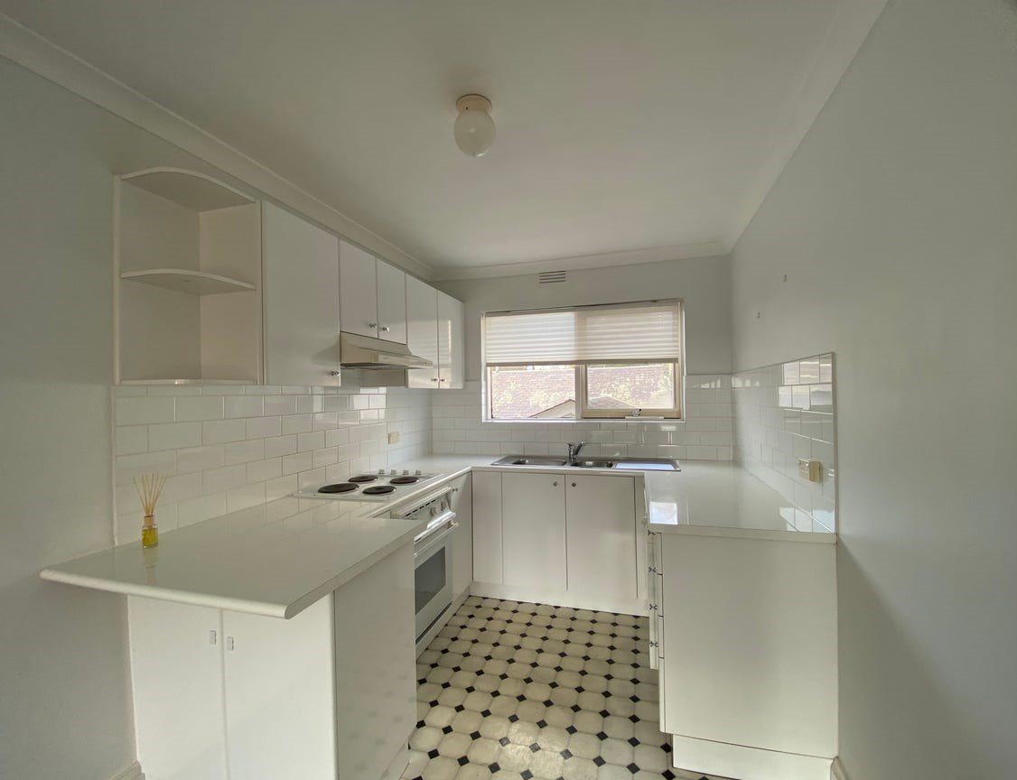 6/50 Eastern Beach Road, Geelong image 5