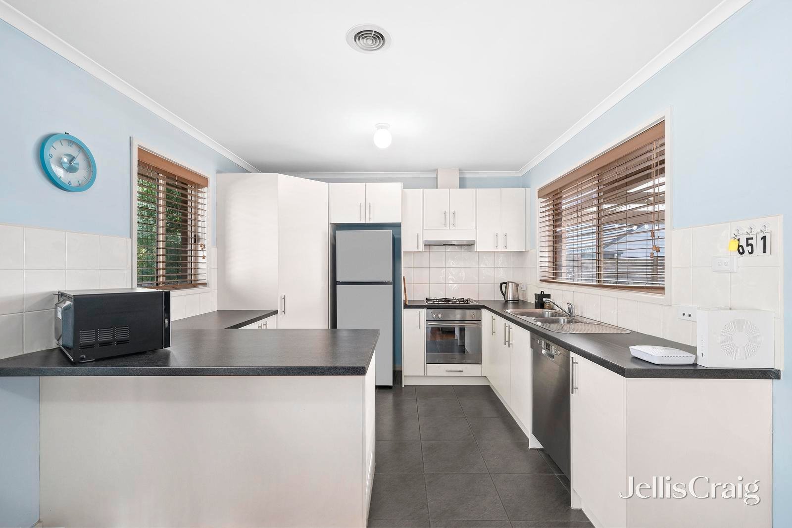 6/51 Cambridge Road, Mooroolbark image 3