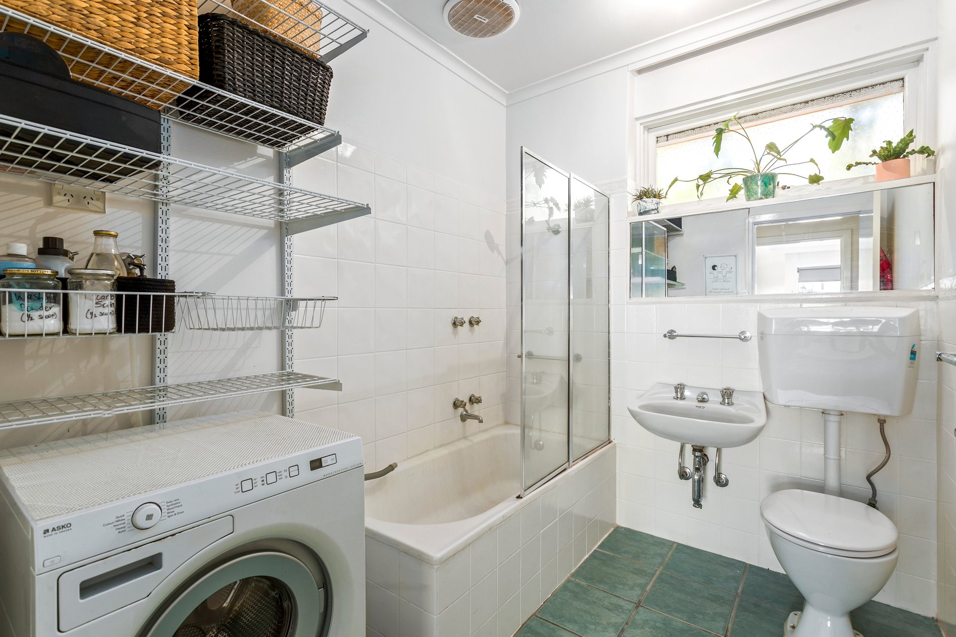 Property Gallery Thumbnail 6