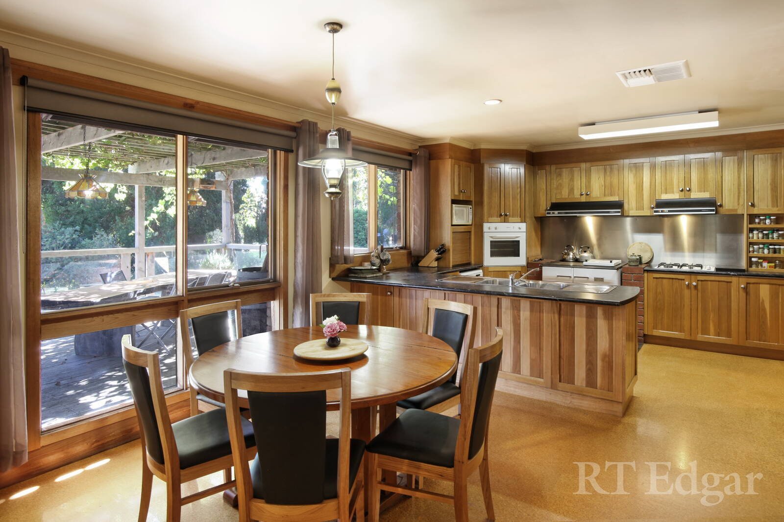 Property Gallery Thumbnail 5
