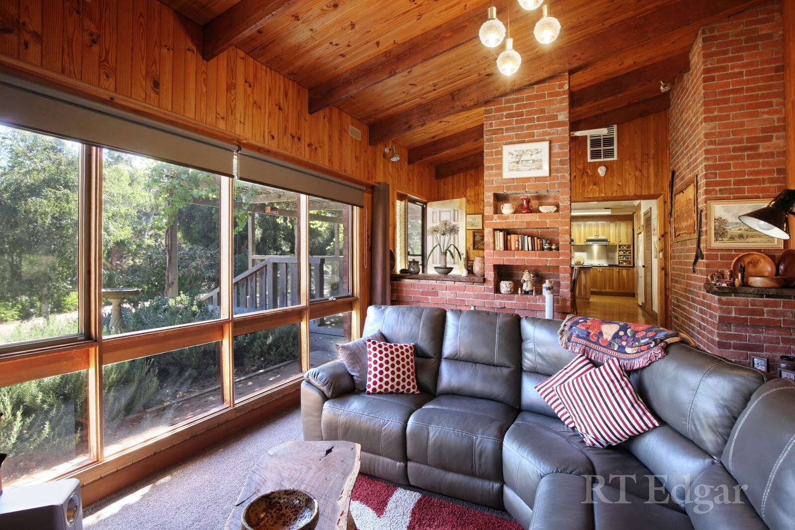 Property Gallery Thumbnail 6