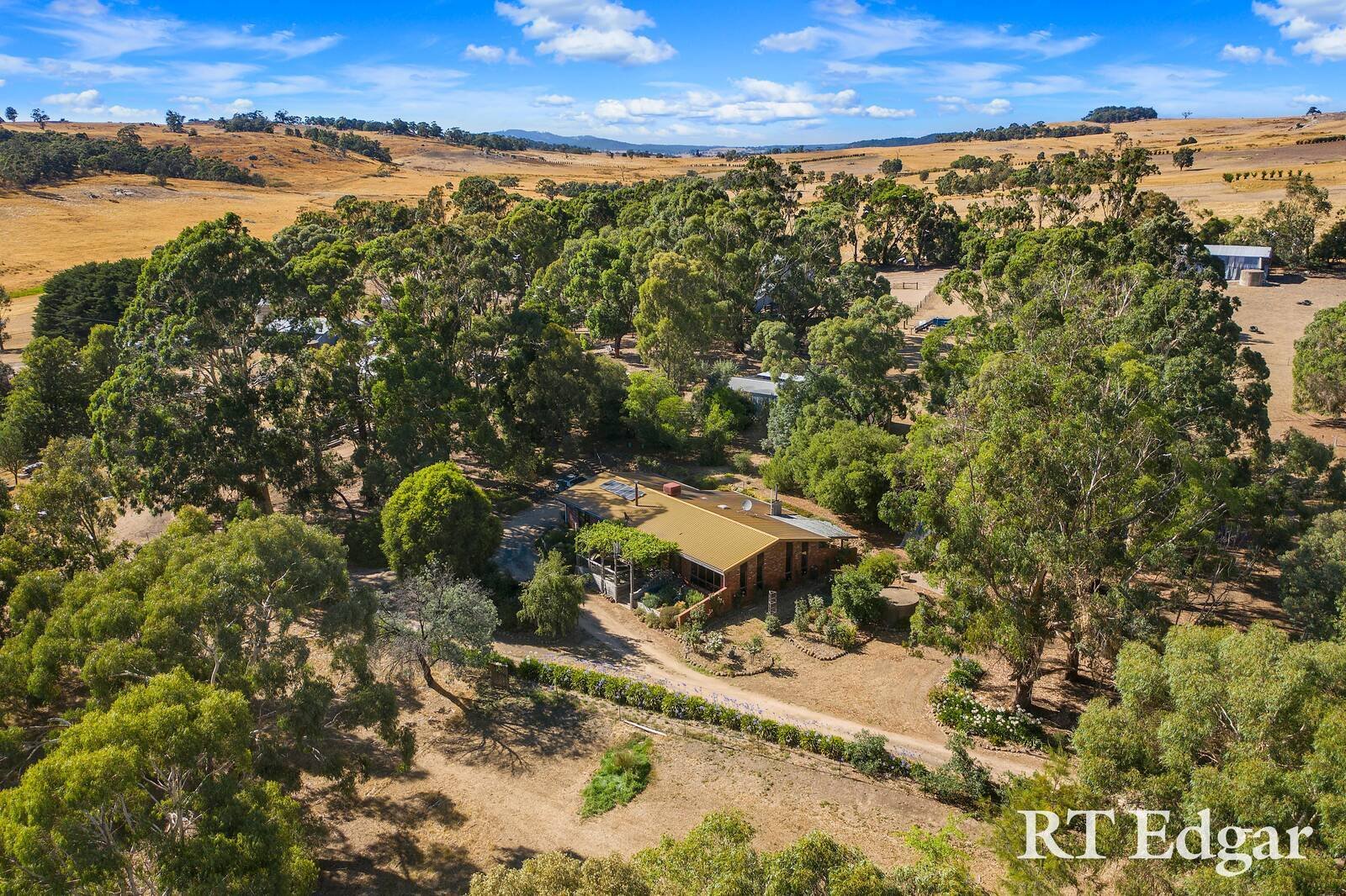Property Gallery Thumbnail 12