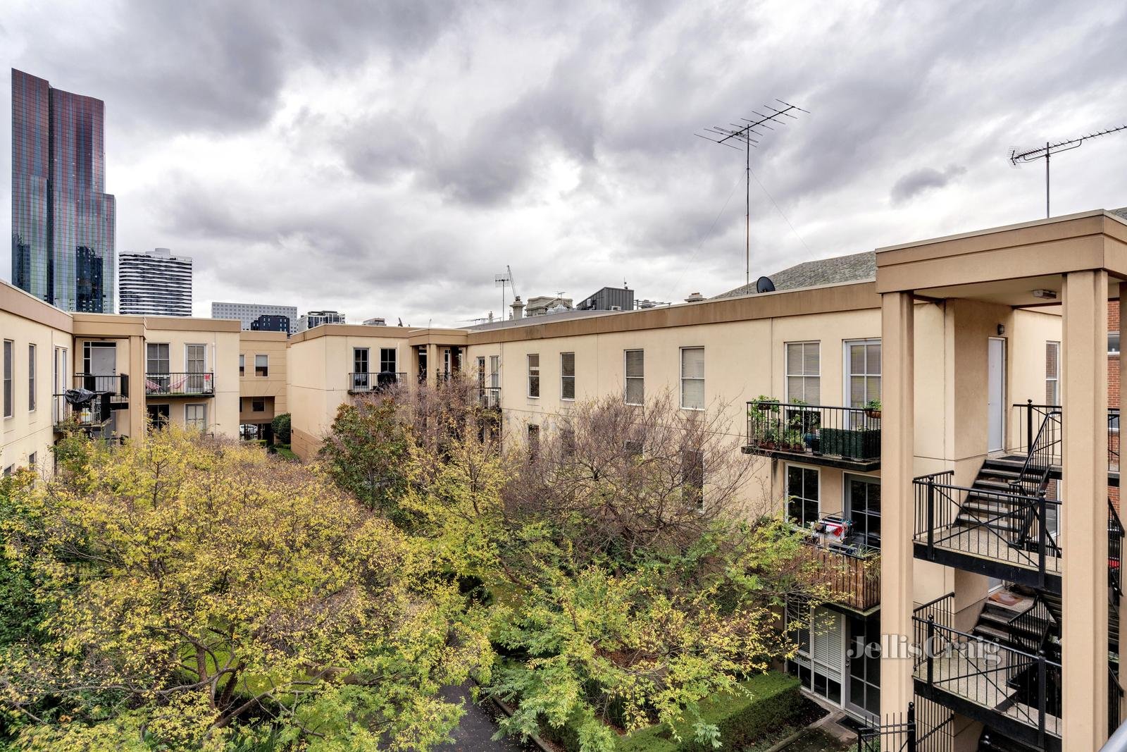 65/39 Rathdowne Street, Carlton image 9