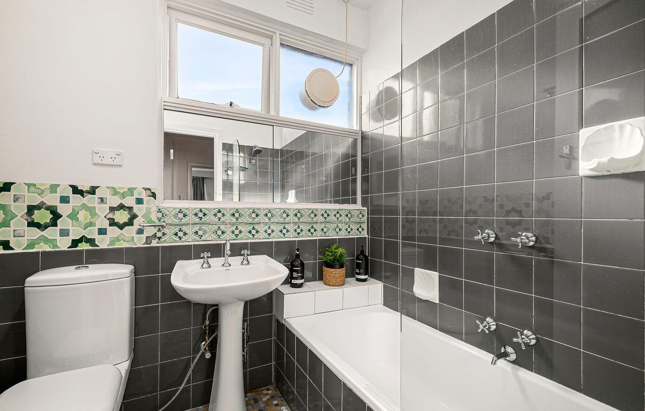6/55 Chapel Street, St Kilda image 7