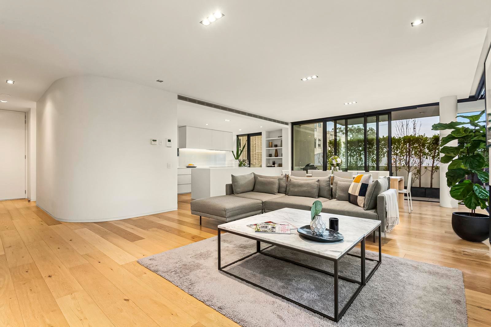 6/55 Davis Avenue, South Yarra image 4