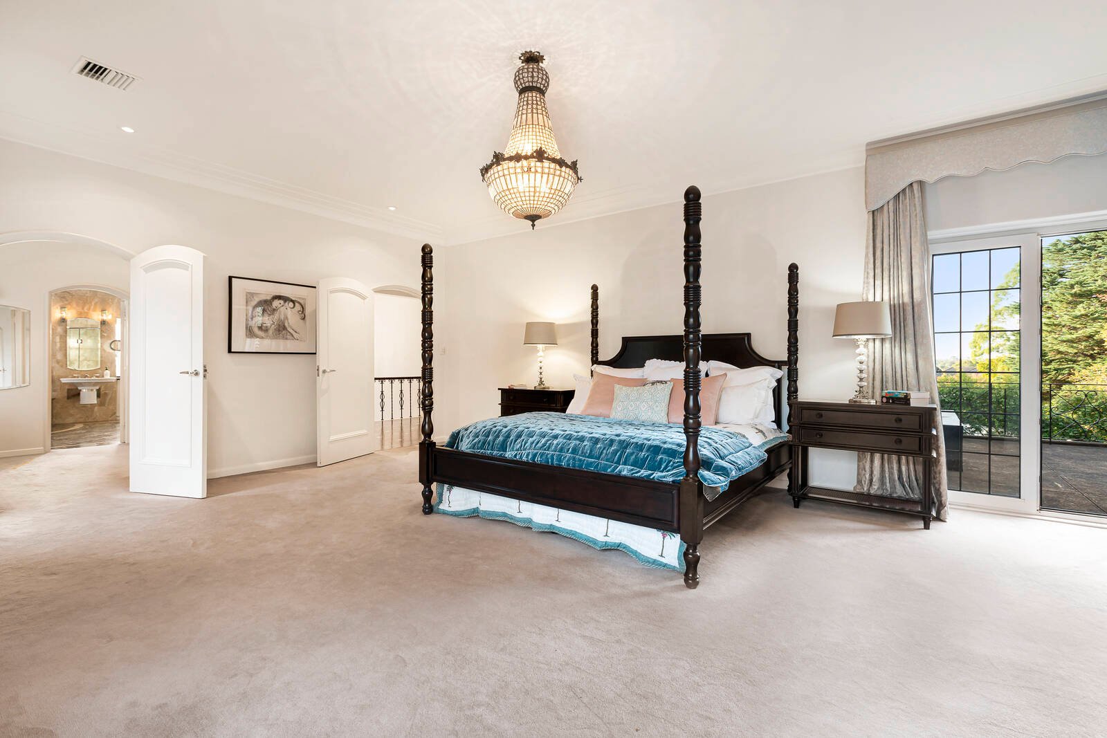 Property Gallery Thumbnail 19