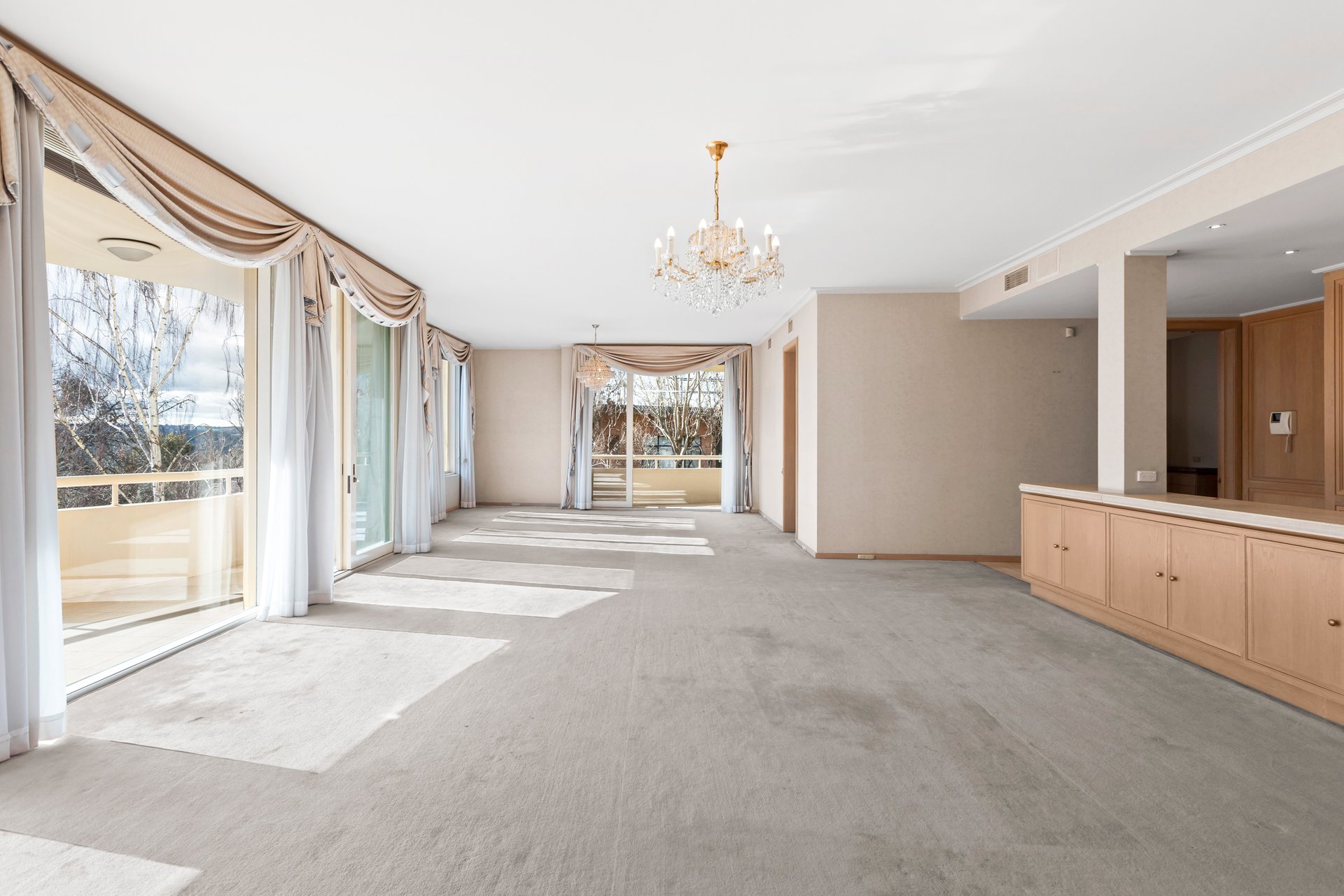 Property Gallery Thumbnail 7