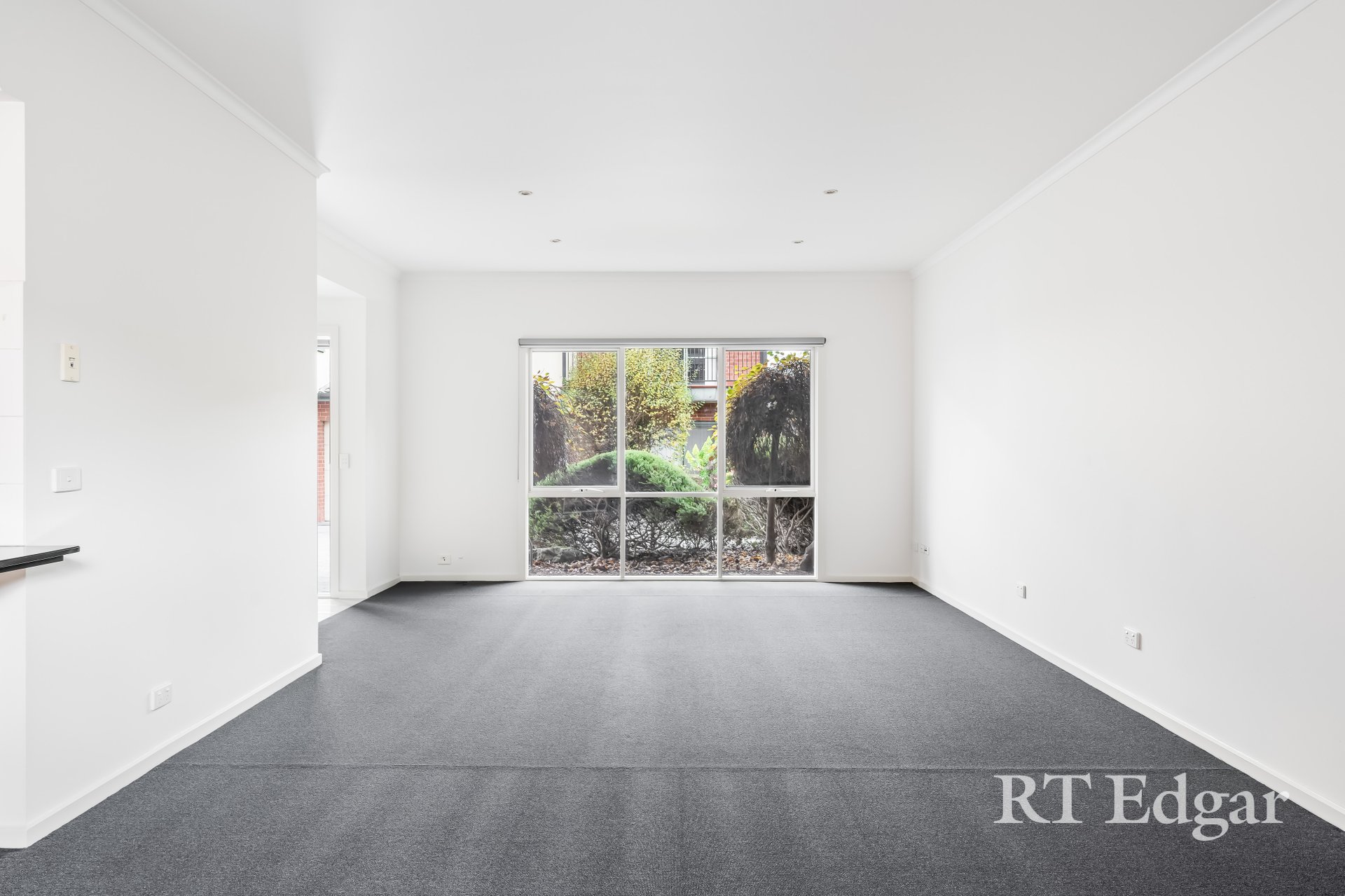 Property Gallery Thumbnail 2